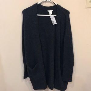 NWT oversized knit cardigan